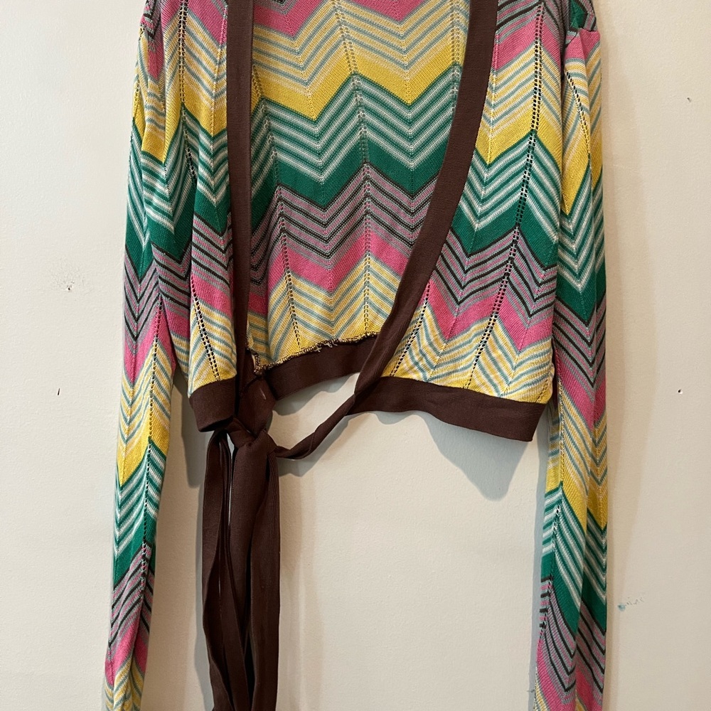 BCBGMaxazria multicolored wraparound shrug. Size Large. GUC